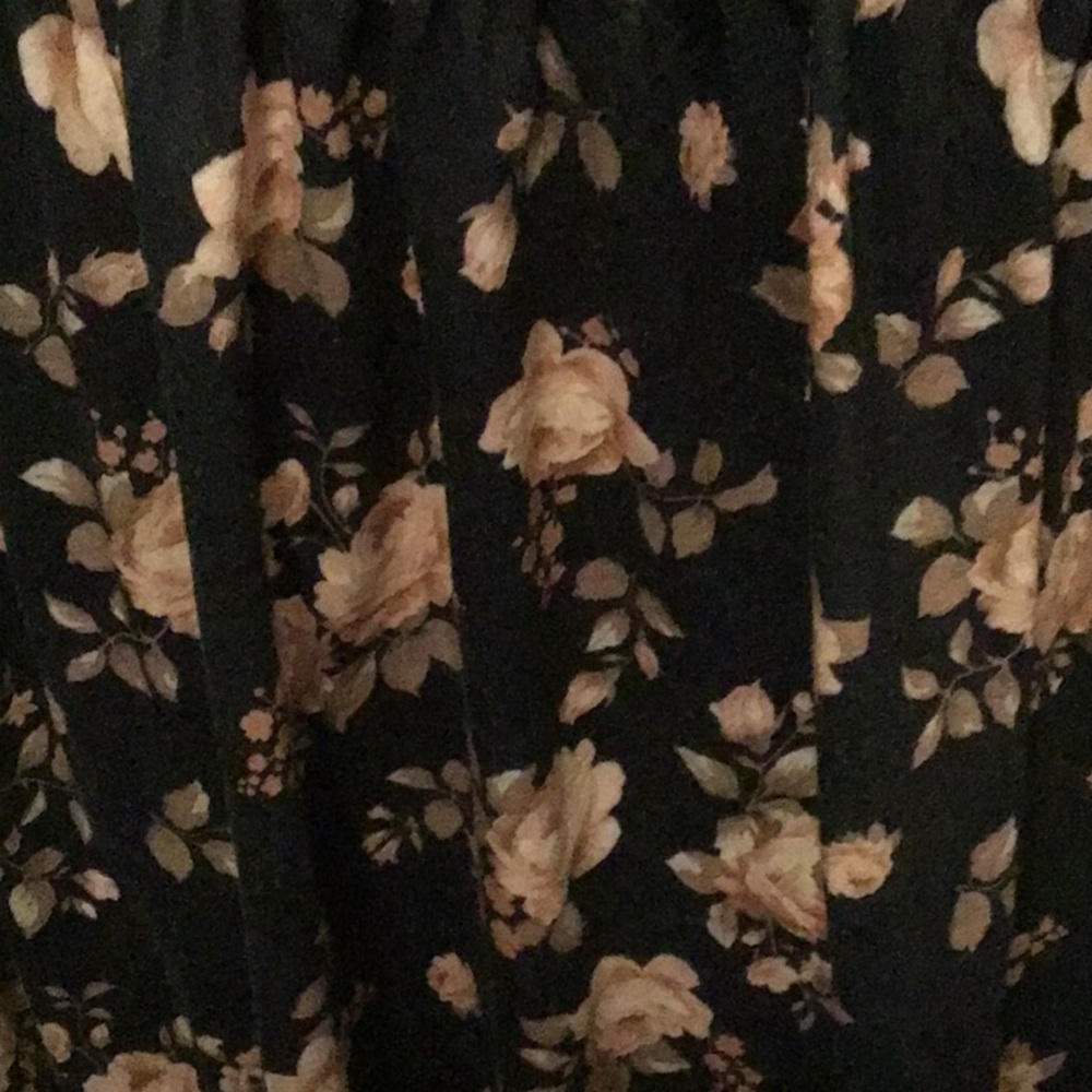 Dress - Picture 3 of 4